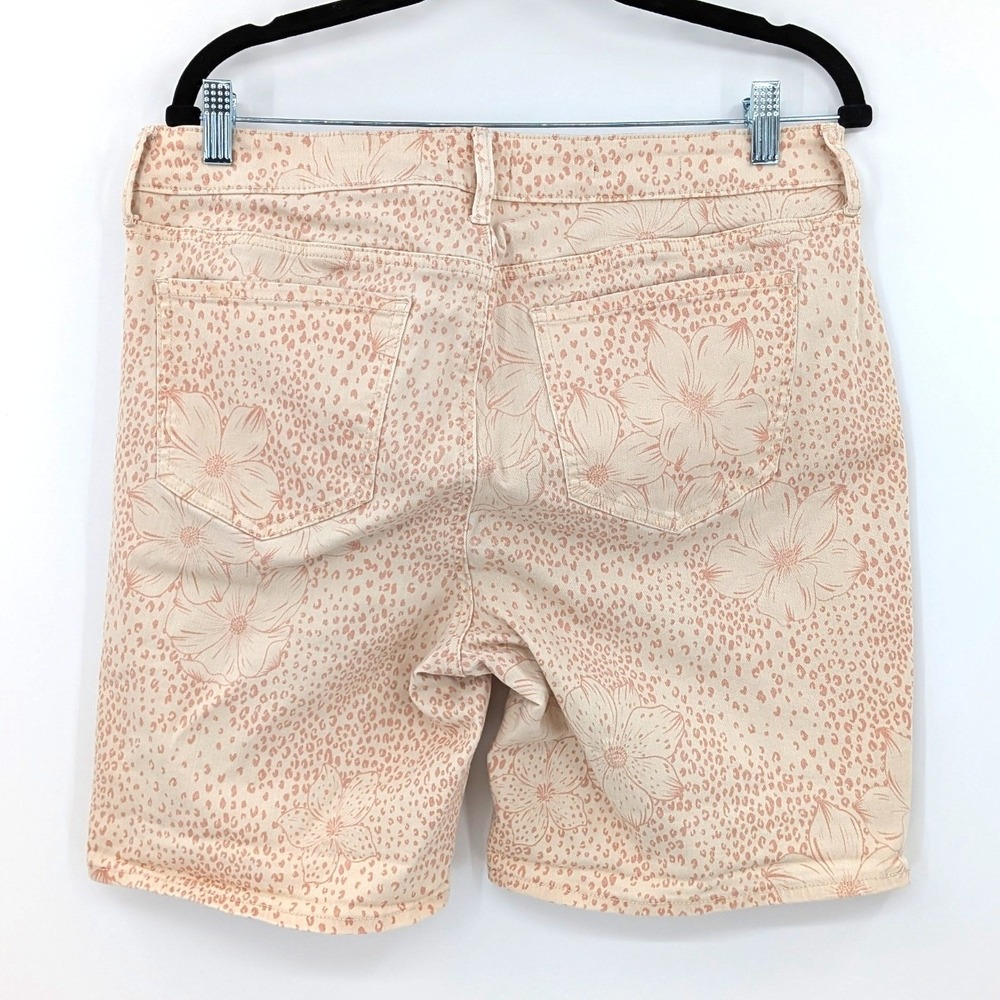 NYDJ Printed Denim Shorts Floral Leopard Mid Rise Stretch Women 14W - Picture 2 of 8